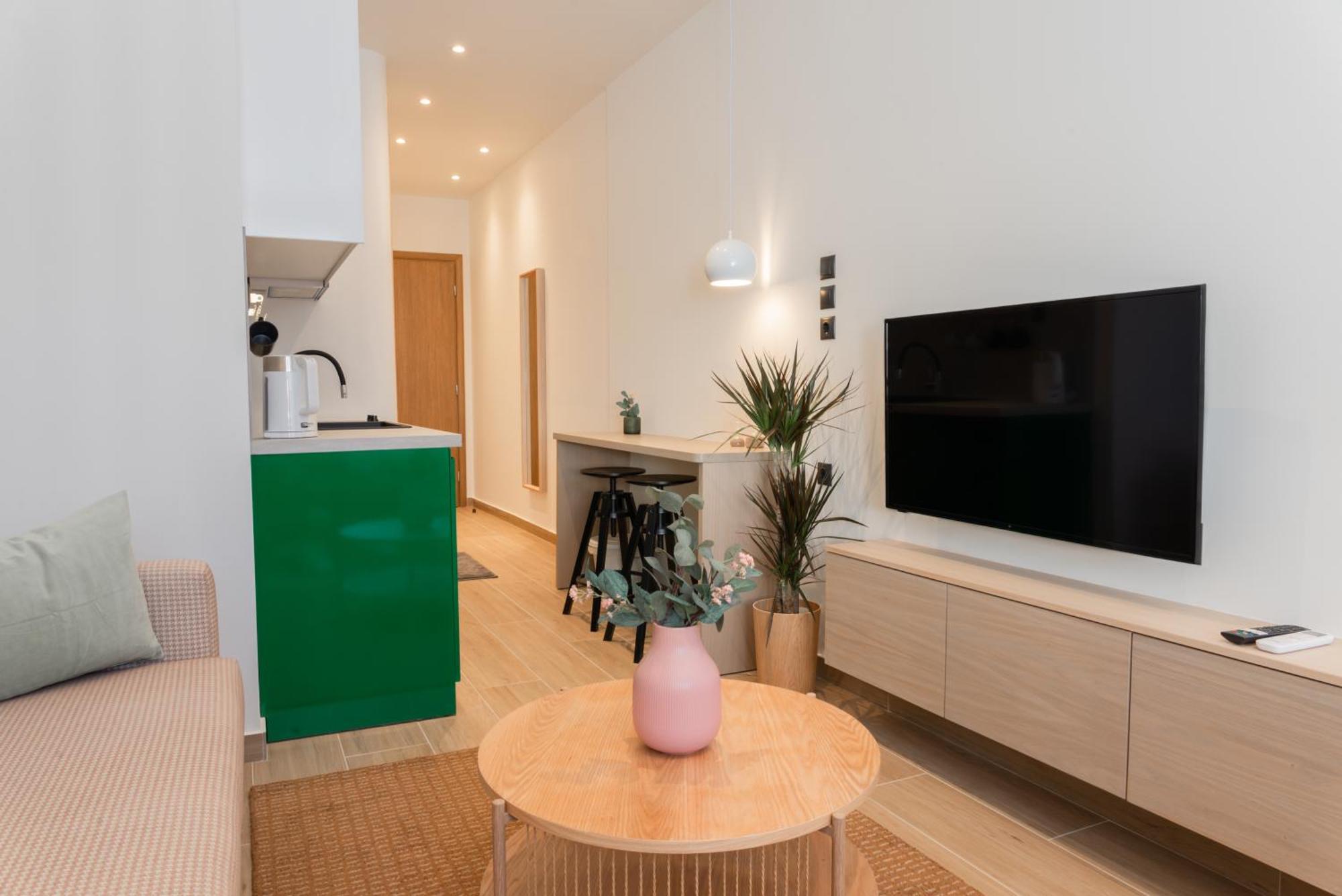 Madam Apartments - Elegant, Cozy, Comfortable, Central يانينة الغرفة الصورة